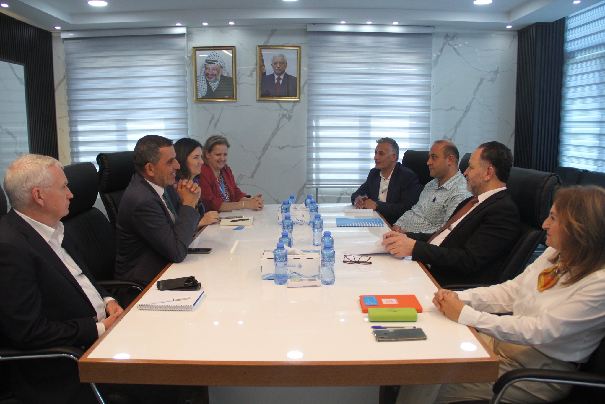 رئيس سلطة المياه يبحث مع ممثل منظمة اليونيسف آفاق التعاون المشترك