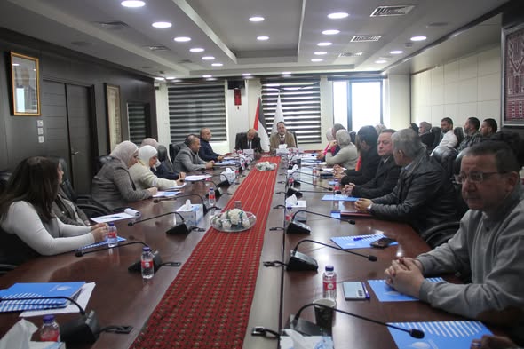 سلطة المياه وديوان الموظفين العام يطلقان ورشة بطاقات الوصف الوظيفي لتعزيز كفاءة الهيكل المؤسسي