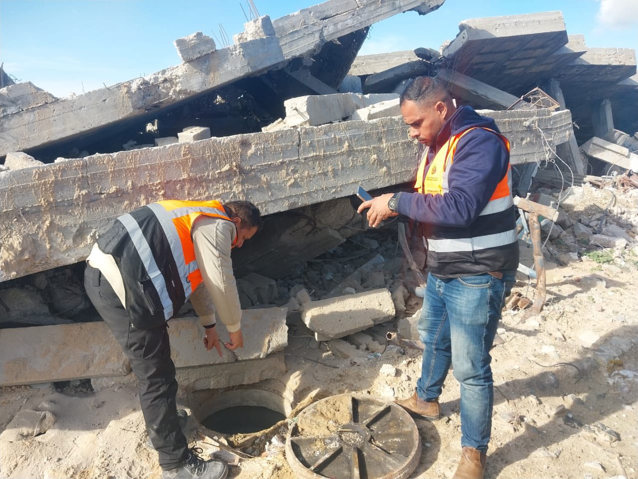 إصلاح تسريب كبير في بني سهيلا يعزّز استقرار تزويد المياه  بخانيونس