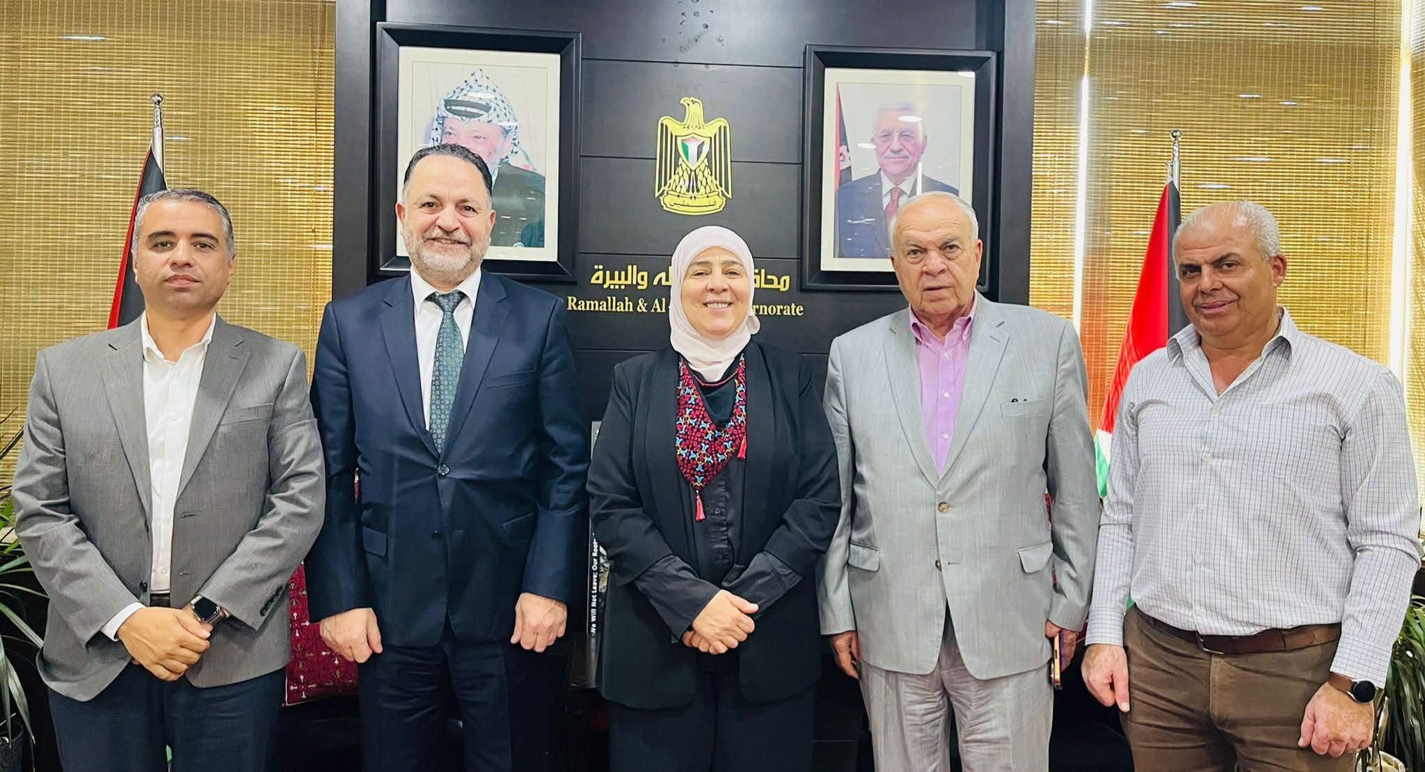 الميمي يبحث مع غنام ومصلحة المياه والحكم المحلي تعزيز خدمات المياه في محافظة رام الله والبيرة