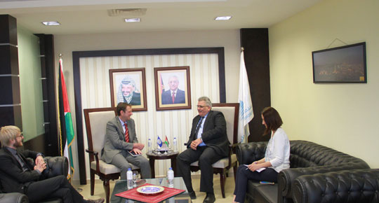 رئيس سلطة المياه يلتقي مسؤول المياه في البنك الدولي للشرق الاوسط وشمال افريقيا