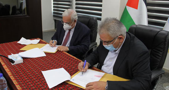 سلطة المياه ومجلس تنظيم قطاع المياه يوقعان مذكرة تفاهم
