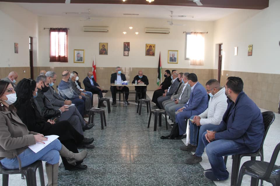 الوزير غنيم يبحث مشكلة المياه العادمة في جفنا
