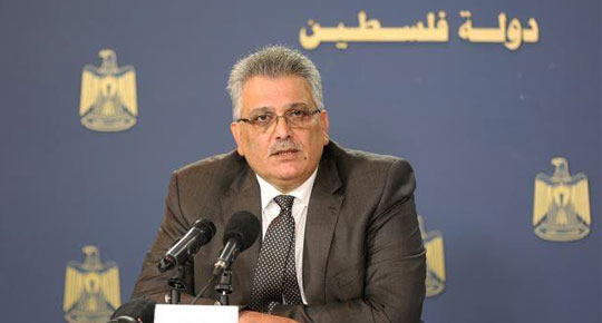 ضخ المياه العادمة في الخليل جريمة تُضاف على سجل الاحتلال في زمن الكورونا

