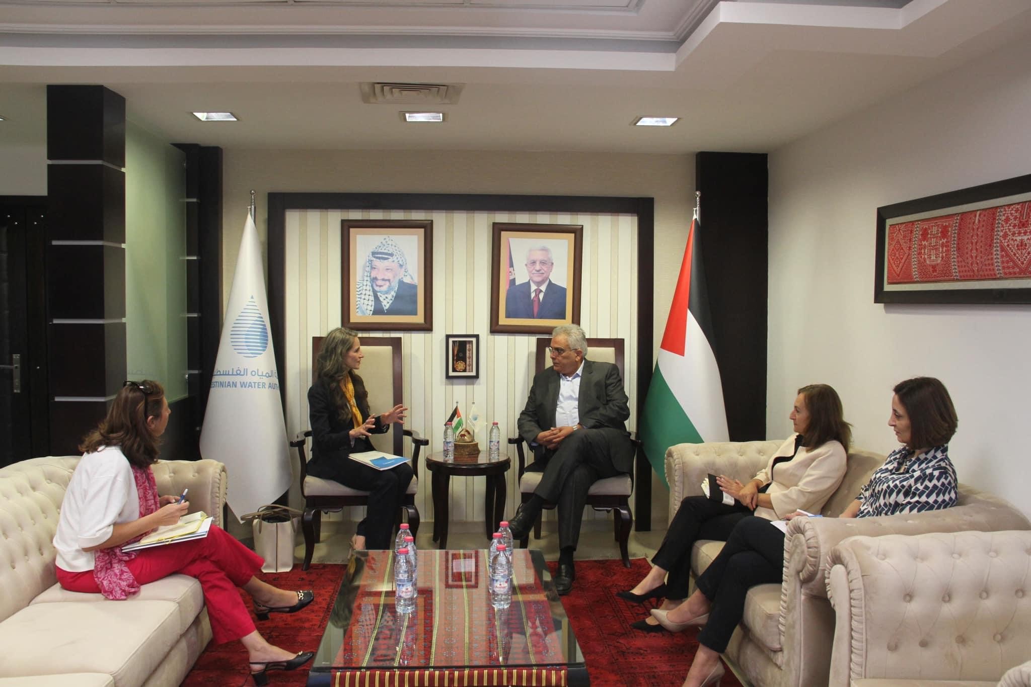 الوزير غنيم يلتقي مسؤولة مكتب عمليات الأمم المتحدة لخدمات المشاريع