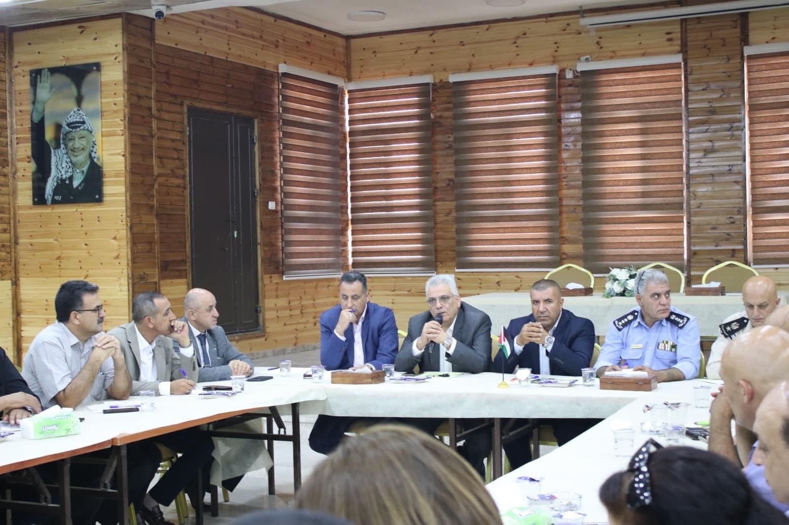 غنيم: نتابع عن كثب قضية نقص المياه في محافظة الخليل وعدالة التوزيع هي الاساس ويجب وضع حد للتعديات