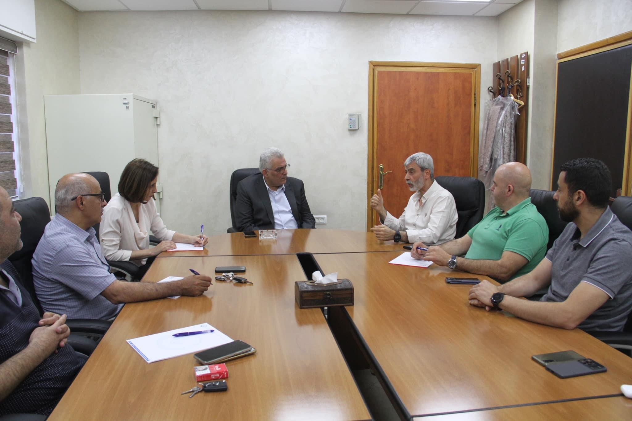 خلال تفقده مصلحة مياه القدس..
الوزير غنيم: الأيام القادمة ستشهد تحسنا في كميات التزود لمحافظة رام الله والبيرة
