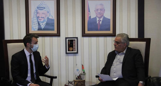 خلال لقائه بعثة الوكالة الفرنسية ... الوزير غنيم مشاريع الصرف الصحي ناجحة وتجربة إيجابية في فلسطين

