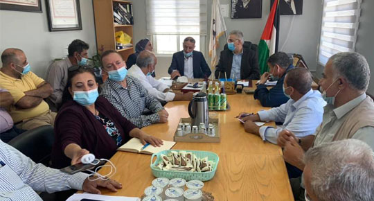 رئيس سلطة المياه يطلع على الأوضاع المائية في محافظة قلقيلية
