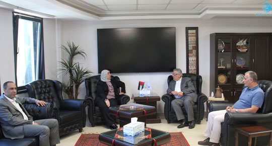 الوزير غنيم يستقبل محافظ رام الله والبيرة د. ليلى غنام
