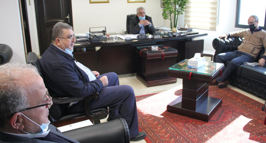 الوزير غنيم يلتقي ممثلي  بلديات جنوب القدس ويطلع على احتياجاتهم
