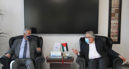 م. غنيم يبحث مع الصالح احتياجات الهيئات المحلية
