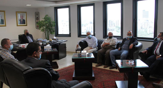 الوزير غنيم يلتقي مجلس الخدمات المشترك لجنوب شرق نابلس
