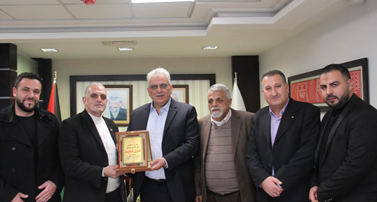 خلال لقائه بلدية الخضر  ... الوزير غنيم سنعمل على وضع حلول فنية تساهم في الحد من النقص المائي في المنطقة

