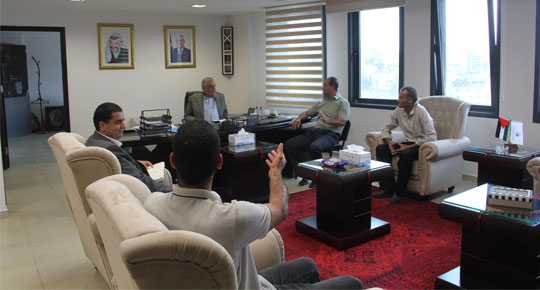 رئيس سلطة المياه يطلع على احتياجات مجلس قروي نزلة عيسى