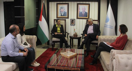 الوزير غنيم يلتقي المدير الإقليمي لمؤسسة أنيرا