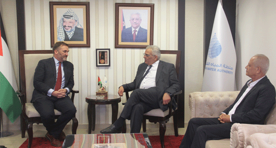 خلال استقباله مدير مركز الشرق الاوسط...
الوزير غنيم: نسعى لخلق مجالات جديدة للتعاون لمواكبة التطورات العلمية والبيئية
