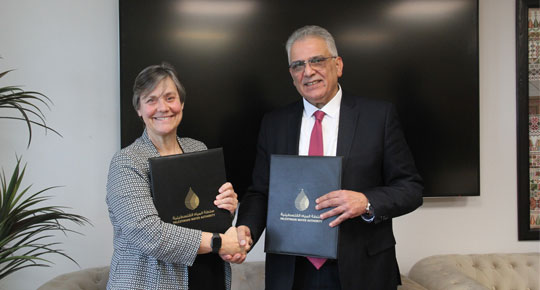 المهندس غنيم يوقع الاتفاقية الخاصة بتأسيس نظام المراقبة عن بعد