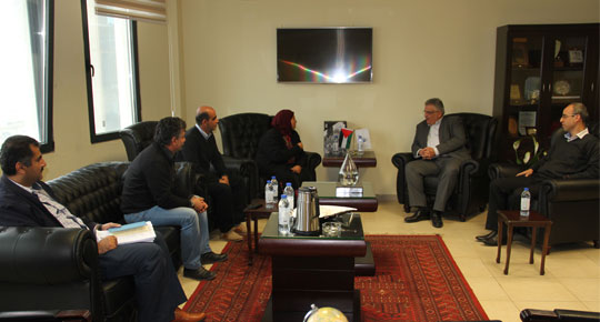 رئيس سلطة المياه يطلع على احتياجات مجلس قروي المعصرة