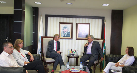 رئيس سلطة المياه يلتقي مع مدير التعاون الالماني