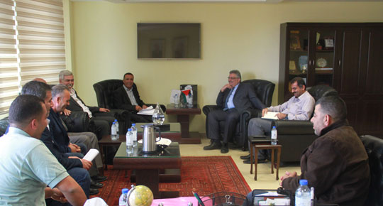 رئيس سلطة المياه يطلع على احتياجات عابود