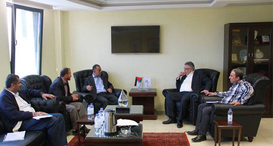 غنيم يلتقي مجلس الخدمات المشترك
