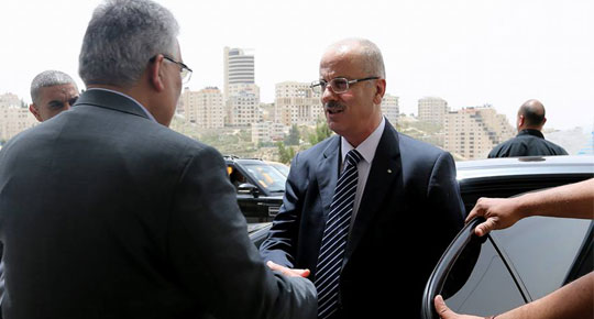 الحمد الله يتفقد سلطة المياه ويطلع على أهم المشاريع المنفذة والخطط المستقبلية