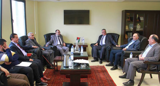 مشروع محطة معالجة المياه العادمة- الخليل
توقيع مذكرة التفاهم بين سلطة المياه وبلديتي الخليل ويطا
