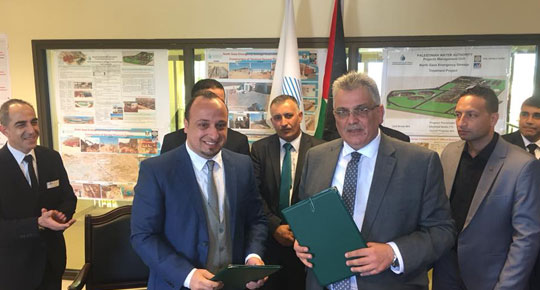 غنيم يوقع اتفاقاً لإنشاء وحدة تحلية للمياه في معبر رفح

