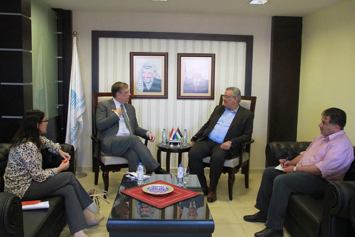 الوزير غنيم يستقبل ممثل الحكومة الهولندية ويبحثان افاق التعاون المستقبلي
