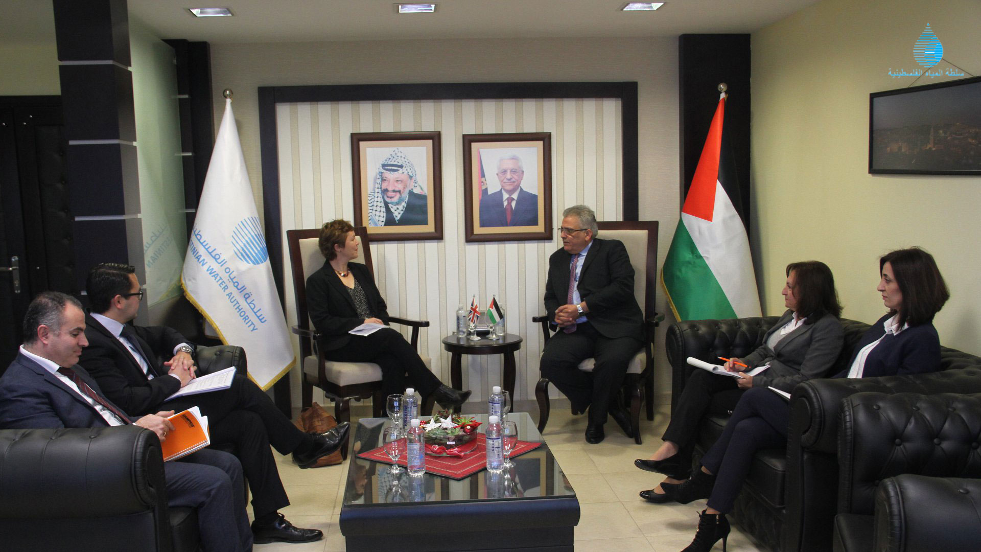 بحث دعم بريطانيا لمحطة التحلية المركزية ... الوزير غنيم يطلع مديرة التنمية البريطانية على المشاريع التطويرية


