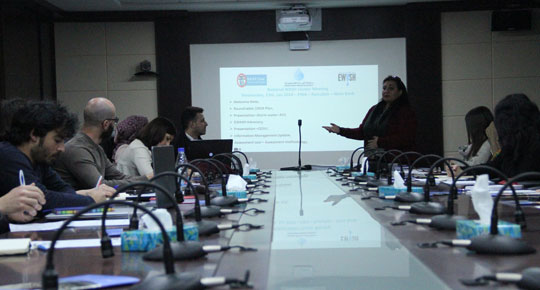 سلطة المياه تنظم الاجتماع التنسيقي للمؤسسات الاهلية العاملة في قطاع المياه

