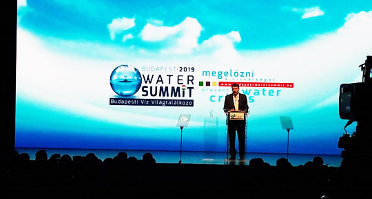 غنيم يشارك في قمة بودابست للمياه 