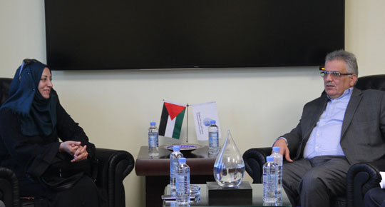 الوزر غنيم يبحث الوضع المائي في بلدة بني زيد الشرقية

