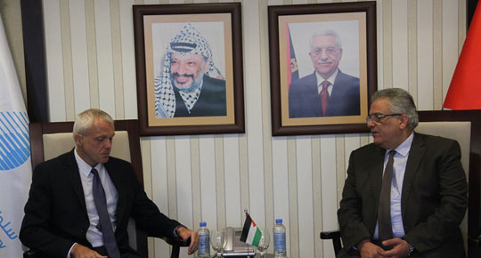 الوزير غنيم يلتقي ممثل الاتحاد الأوروبي
