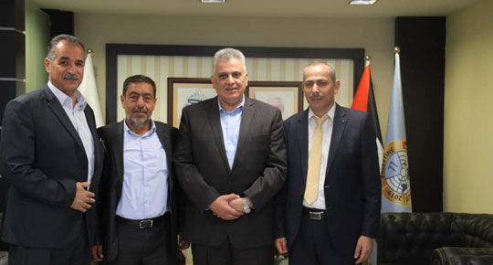 الوزير غنيم خلال لقائه وادي الحمص ... سندعم احتياجات المناطق المهددة والمهمشة وخطتنا التطويرية تشمل كافة التجمعات


