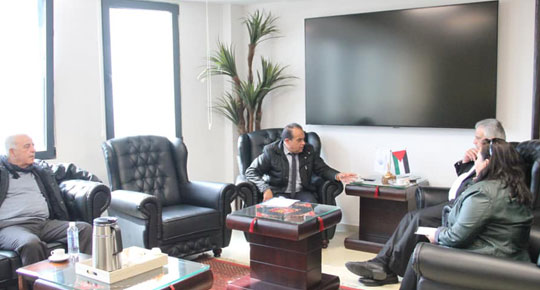 بجهود مضنية وإصرار ...
يطا على موعد مع استكمال العمل بمشروع شبكات المياه