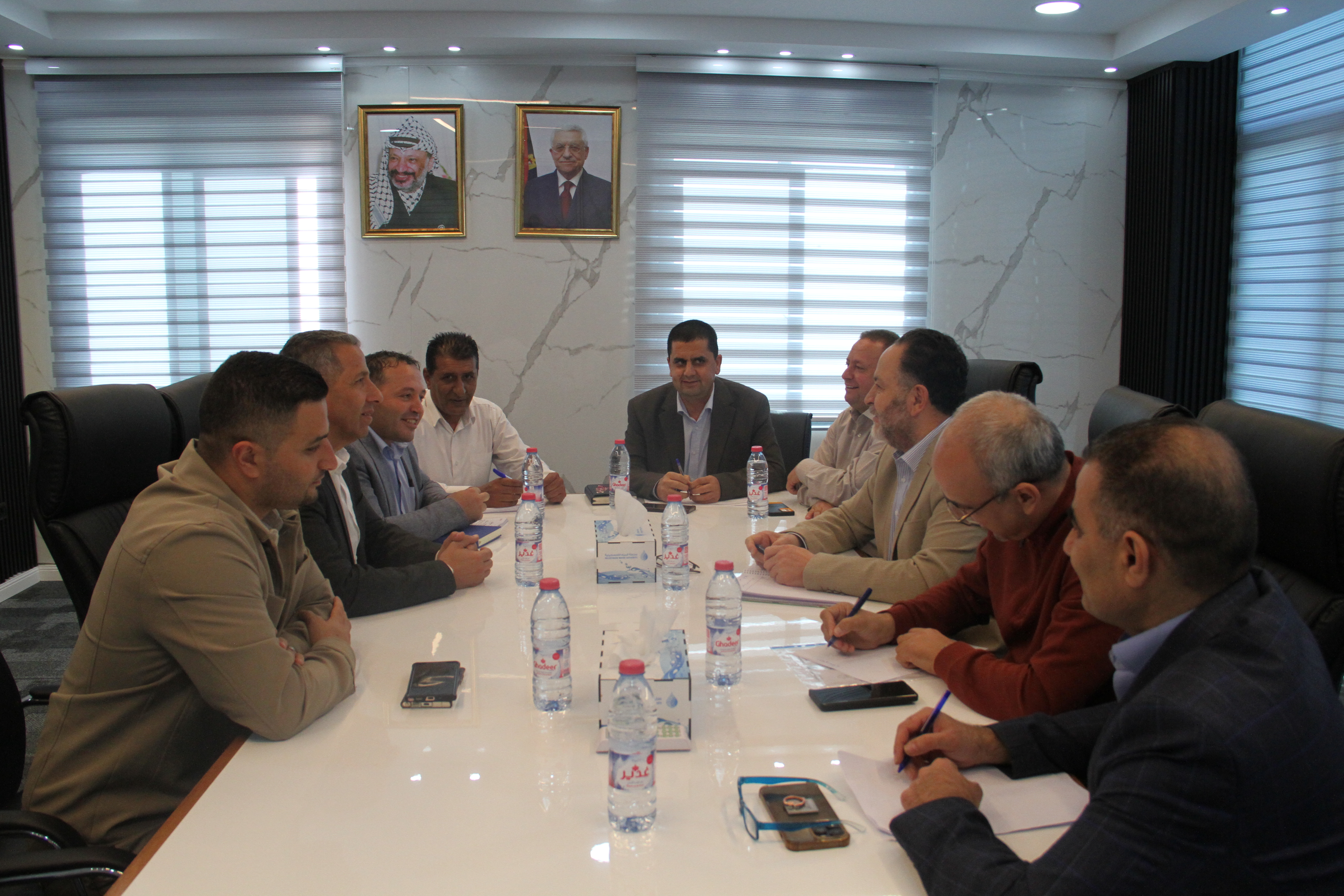 د. ميمي: نعمل لوضع حلول عاجلة لمعالجة نقص المياه في يطا وضمان ديمومة الخدمة